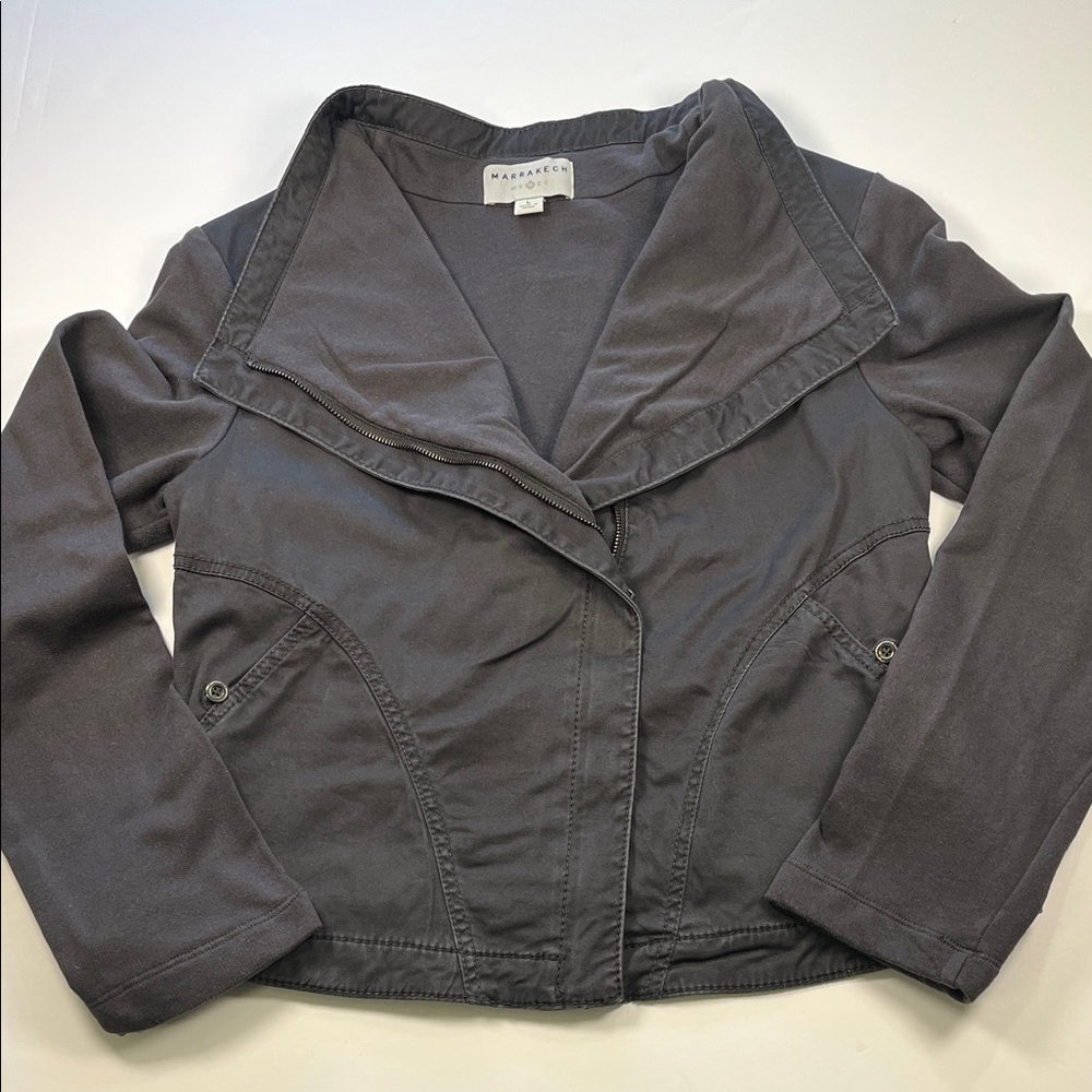 Marrakech Motto in Charcoal Full Zip Asymmetrical Jacket with Pockets Sz L